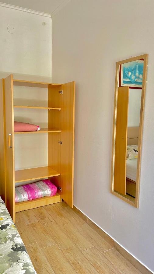 Apartments Neven Омиш Экстерьер фото