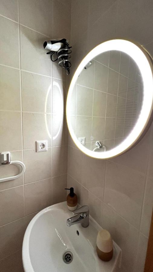 Apartments Neven Омиш Экстерьер фото