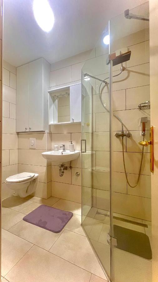 Apartments Neven Омиш Экстерьер фото